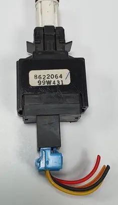 Ford Mondeo Mk III Brake pedal sensor switch 8622064