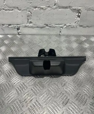 BMW X5 E70 Tailgate/boot lid lock trim 7177378
