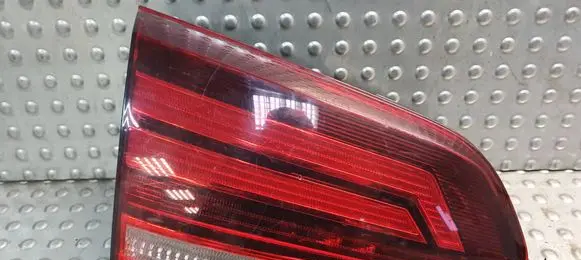 Volkswagen Golf VII Tailgate rear/tail lights 5G0945093AG