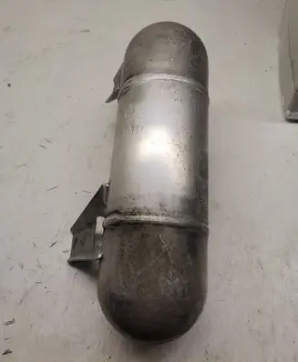 BMW 7 G11 G12 Air suspension tank/reservoir 6861937