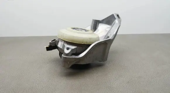 Audi Q7 4M Engine mount bracket 4M0399202G 4M0399404F