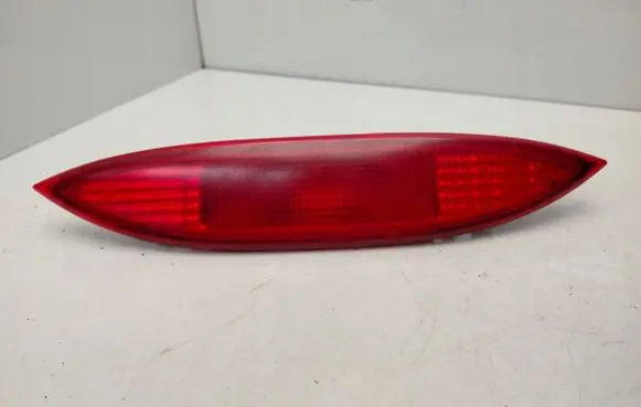 Nissan Note (E11) Third/center stoplight 
