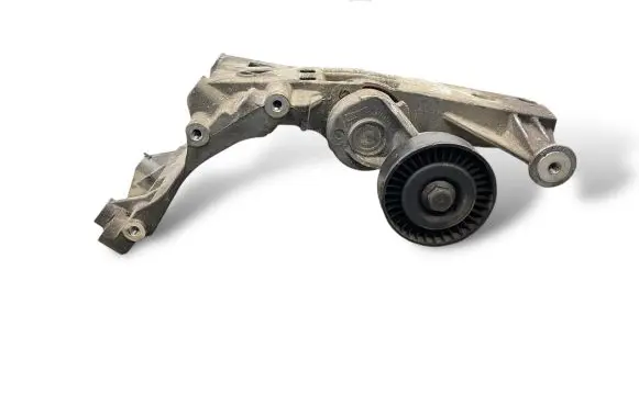Mercedes-Benz A W169 Generator/alternator bracket A6402021040