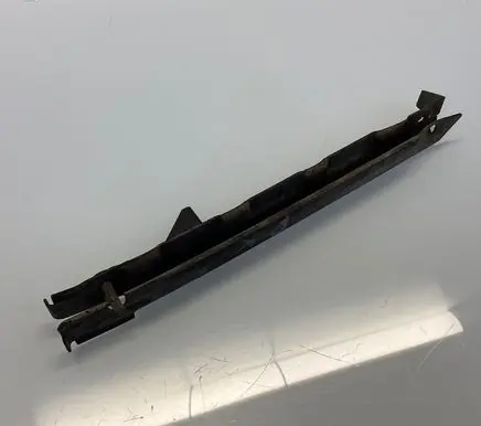 Mercedes-Benz E W211 Front bumper mounting bracket A2118801114 2118801114