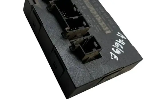 Audi A3 S3 8P Comfort/convenience module 8P0959433C 05700610 5DK00858336