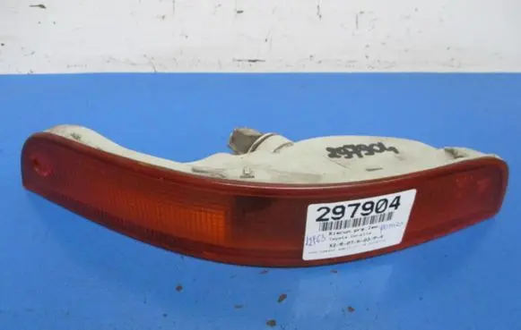 Toyota Corolla E100 Front indicator light