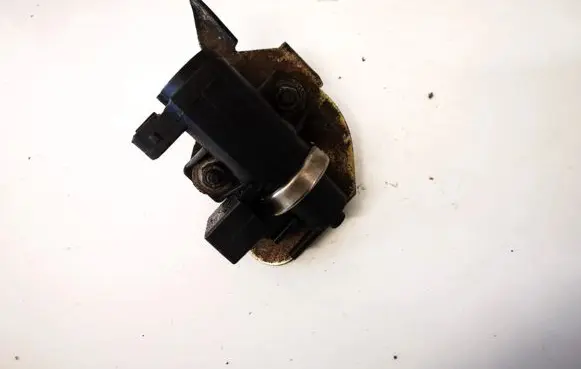 BMW 5 E39 Turbo solenoid valve 72279600 7.22796.00