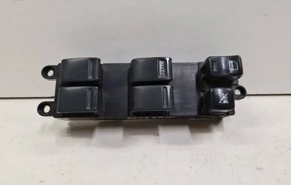 Nissan X-Trail T30 Electric window control switch