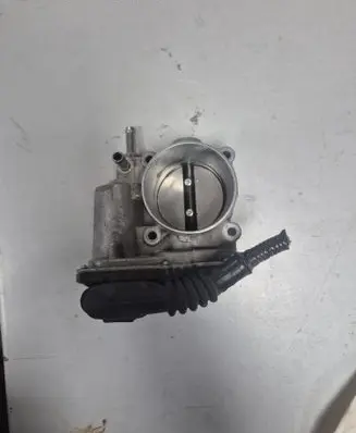 Toyota Auris E180 Throttle valve 220300T110