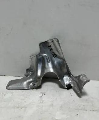 Jaguar E-Pace Heat shield in engine bay HJ326K733BB LR171968 J9C37143