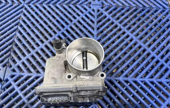 Toyota Prius+ (ZVW40) Throttle valve 2203037060 9G02 142006