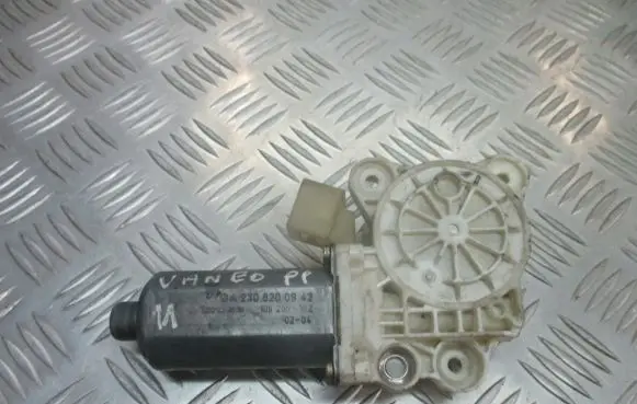 Mercedes-Benz Vaneo W414 Front door window regulator motor 