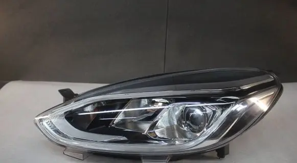 Ford Fiesta Headlight/headlamp 175PL10676 L1BB13E015CD