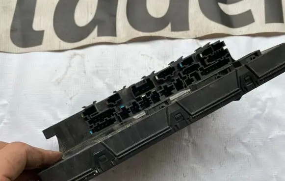 Mercedes-Benz C W203 SAM control unit A2035453101 2035453101