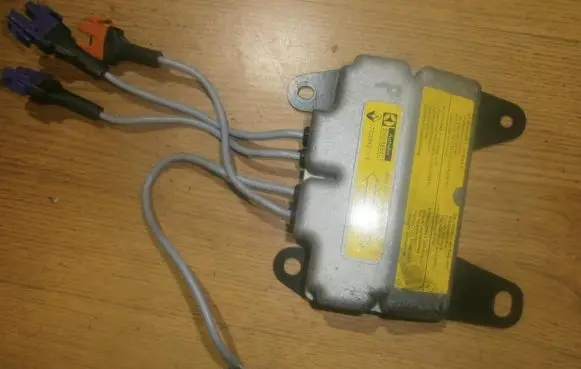 Renault Laguna I Airbag control unit/module 550288800 7700840111b