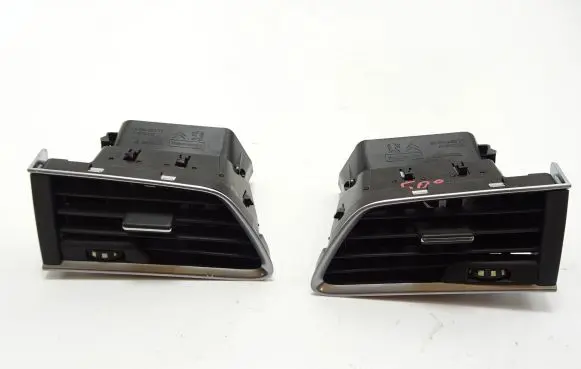 Peugeot 508 Dashboard side air vent grill/cover trim