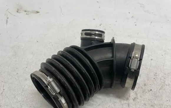 Intercooler hose/pipe
