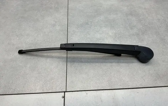 Skoda Fabia Mk3 (NJ) Rear wiper blade arm 
