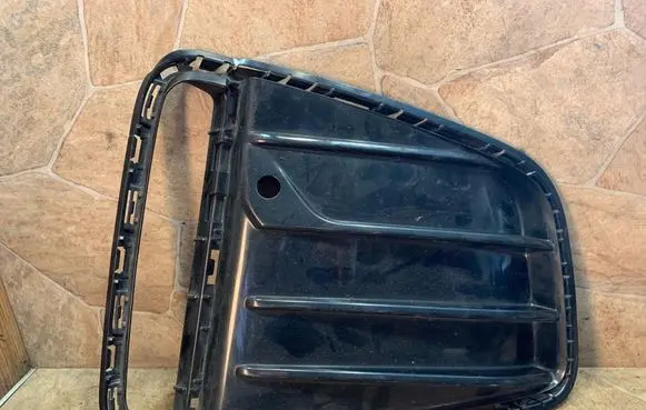 BMW 4 G22 G23 G24 G26 Quarter panel pressure vent 15857711
