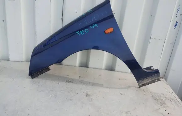 Renault Clio II Fender 54B12