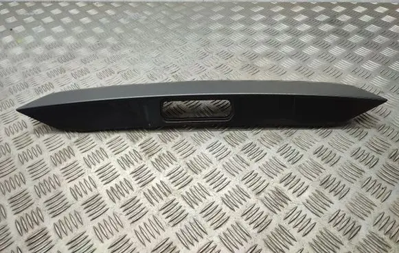 Ford Turneo Courier Trunk door license plate light bar ET76A43404