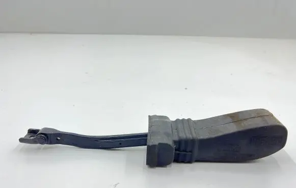 Audi A7 S7 4G Front door check strap stopper 8T8837267A