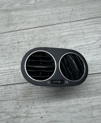 Volkswagen Golf Plus Dashboard side air vent grill/cover trim 5M0819759