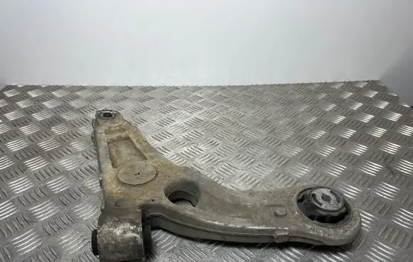 Jeep Cherokee Front lower control arm/wishbone