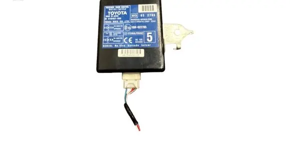 Toyota Urban Cruiser (XP110) Door central lock control unit/module 8974152252 10R022785 618487000