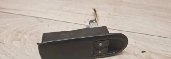 Renault Scenic II - Grand scenic II Electric window control switch 025330