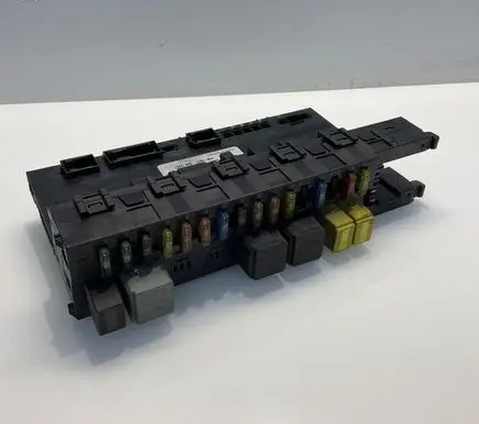 Mercedes-Benz E W211 SAM control unit 2115459301 5DK00804729 A2115459301