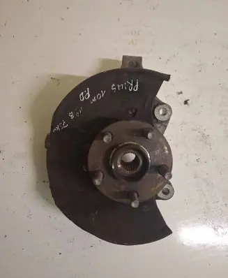 Toyota Prius (XW30) Front wheel hub 100127