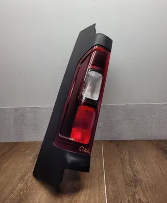 Renault Trafic III (X82) Rear/tail lights 93450956 93450959