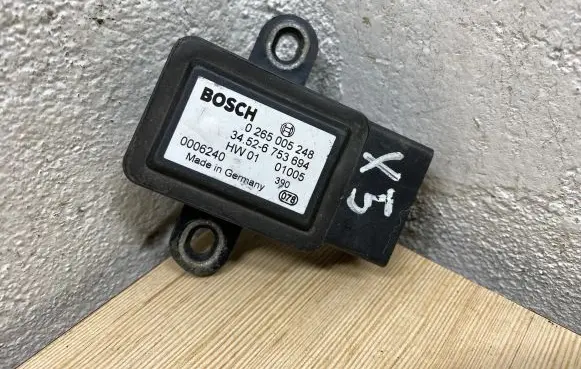 BMW X5 E53 ESP acceleration yaw rate sensor 34526753694 0006240 0265005248