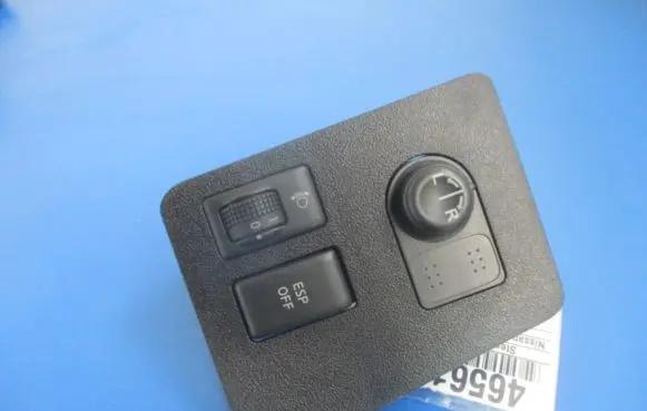 Nissan Qashqai Other devices 68485-JD900