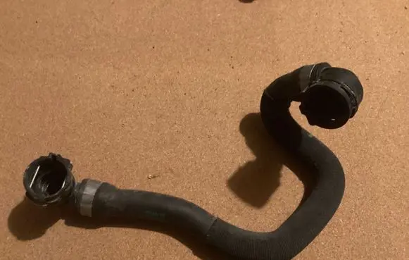 BMW X3 G01 Engine coolant pipe/hose 22322910 9894765 1722