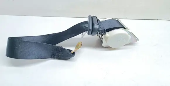 BMW 6 E63 E64 Rear seatbelt 34003265