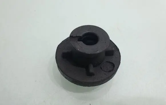 Chevrolet Captiva Radiator mount bracket 96868917