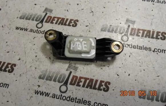 Mercedes-Benz E W211 Airbag deployment crash/impact sensor 0018209126