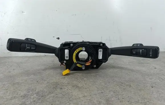 Volvo V60 Wiper turn signal indicator stalk/switch 31334644