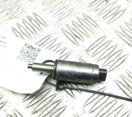 Audi TT TTS RS Mk3 8S Turbo solenoid valve 06E103697K