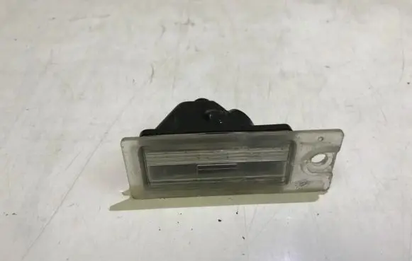 Volvo V70 Number plate light 9187153