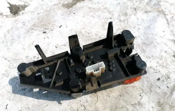 Peugeot 406 Tail light bulb cover holder