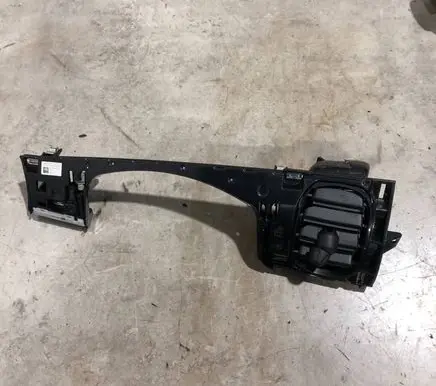 Mini One - Cooper F56 F55 Dash center air vent grill 899310020 9891227