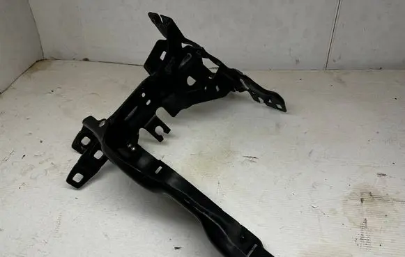BMW 7 G11 G12 Headlight/headlamp mounting bracket 7375325