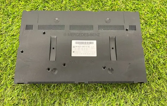 Mercedes-Benz S W221 SAM control unit A2215404762 A2215458532
