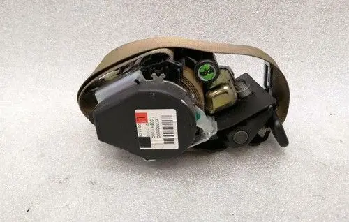 Mercedes-Benz CLS C219 Front seatbelt buckle A2118607985