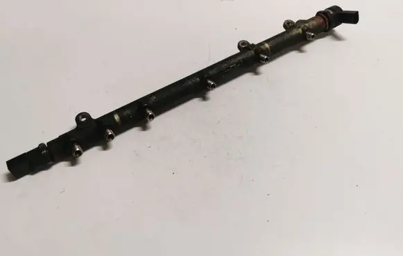 Mercedes-Benz E W211 Fuel main line pipe A6110780449 0445215012 A6120700195