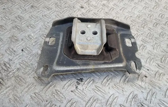 Citroen C4 SpaceTourer Engine mount bracket 9812667680 9673768480 9807420980