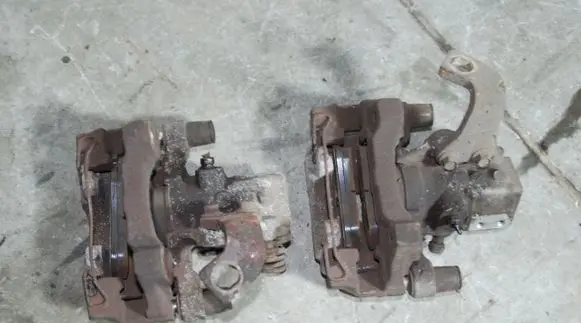 Honda Civic IX Rear brake caliper NH737M